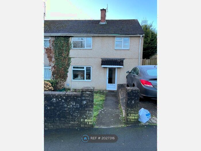 3 Bedroom Semi-Detached House To Rent In Huntingham Road, Bristol, BS13