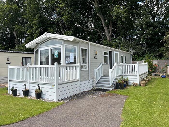 2 Bedroom Park Home For Sale In Newbus Grange, Hurworth Road, Neasham, DL2