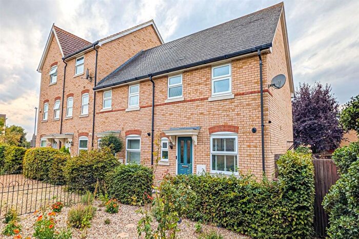 3 Bedroom Semi Detached House For Sale In Dobede Way, Soham, Ely, CB7