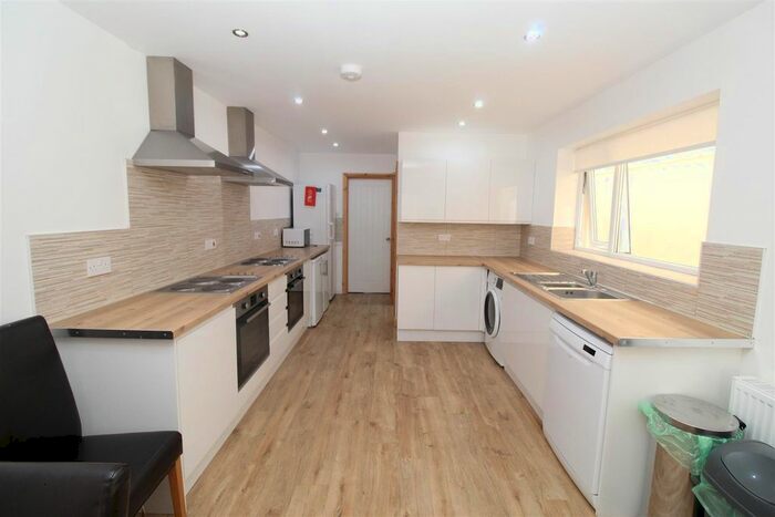 7 Bedroom Property To Rent In Catherine Street, Cardiff, CF24