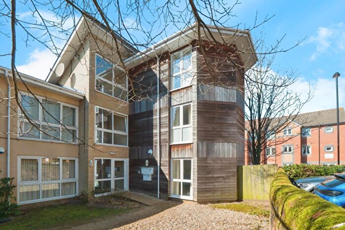 2 Bedroom Flat To Rent In Regents Park Road, Southampton, SO15