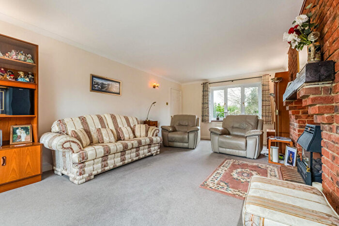 4 Bedroom Detached House For Sale In Mulberry Court, Four Marks, GU34