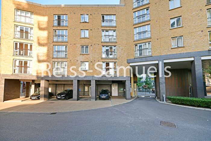 2 Bedroom Flat To Rent In Franklin Building, Millenium Harbour, Canary Wharf, E14