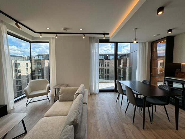 2 Bedroom Flat To Rent In Siena House, Bollinder Place, London, EC1V