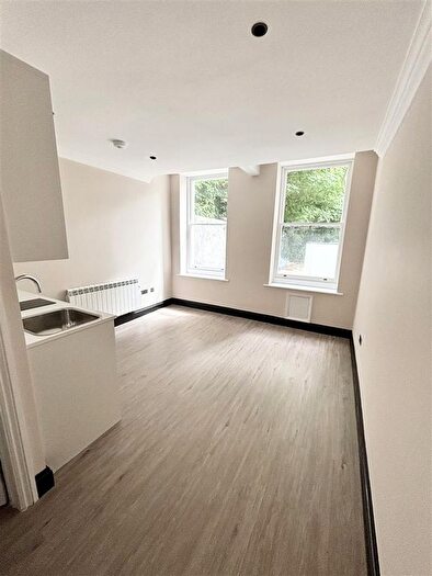 Studio To Rent In Belvedere Terrace, Brighton, BN1