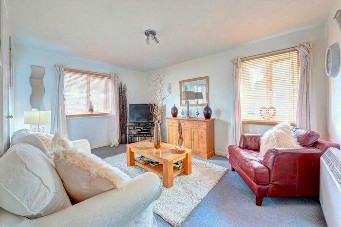 1 Bedroom Flat To Rent In Borrodaile Road, London, SW18