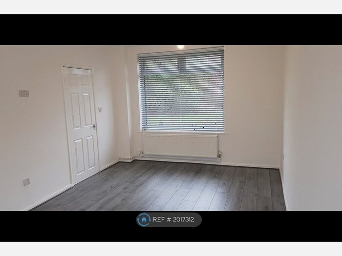 2 Bedroom Semi-Detached House To Rent In Weaverham Way, Handforth, Wilmslow, SK9
