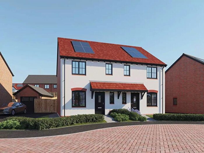 3 Bedroom End Of Terrace House For Sale In Newcastle Road, Whitmore, ST5