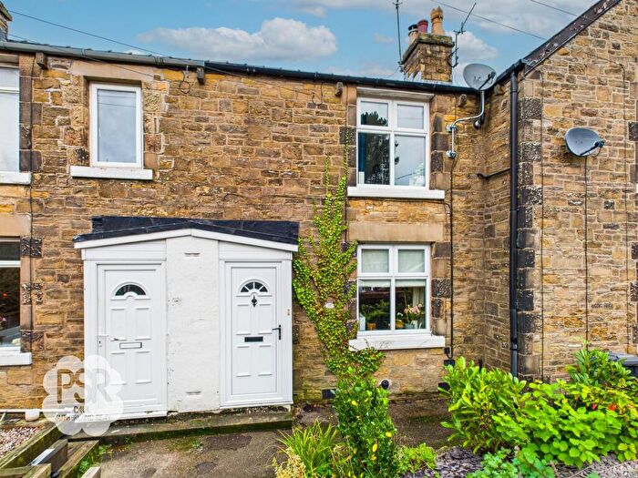 2 Bedroom Terraced House For Sale In Park Road, New Mills, SK22