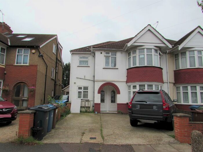 2 Bedroom Maisonette To Rent In Streatfield Road, Harrow, Middlesex, HA3