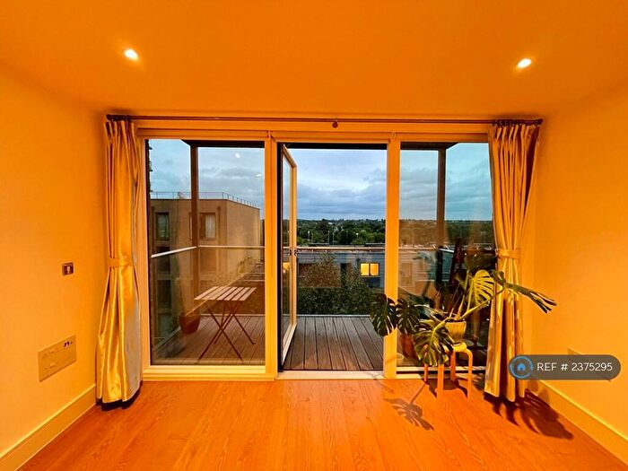1 Bedroom Flat To Rent In Tizzard Grove, London, SE3