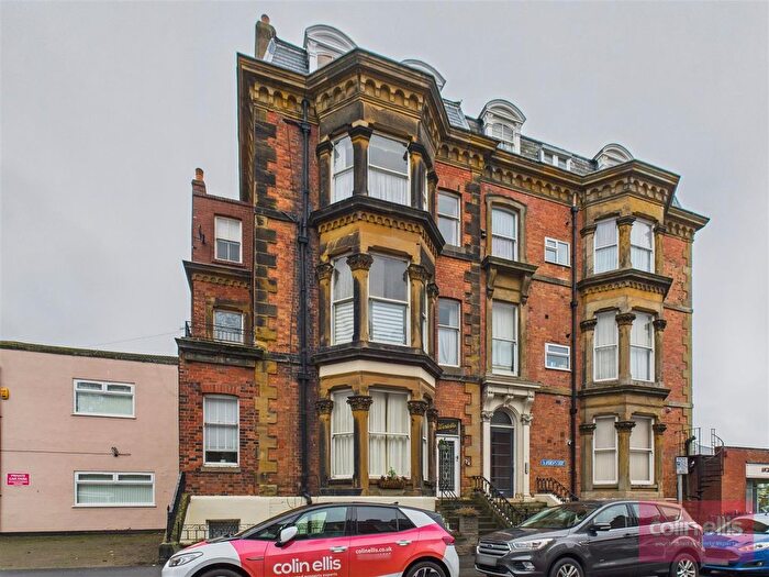 2 Bedroom Flat For Sale In West Street, Scarborough, YO11