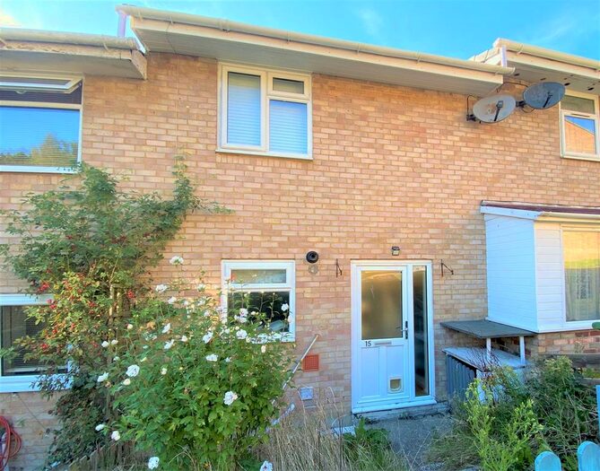 2 Bedroom Terraced House To Rent In Hawthorn Road, Hastings, TN35