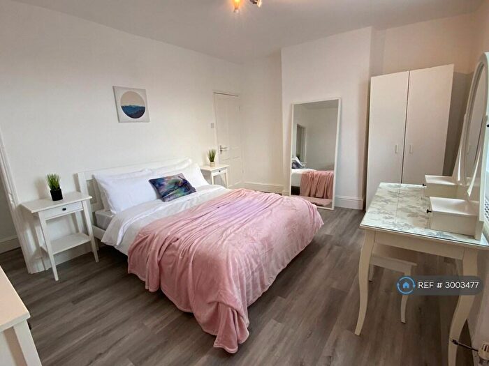 4 Bedroom Terraced House To Rent In Air Balloon Road, Bristol, BS5