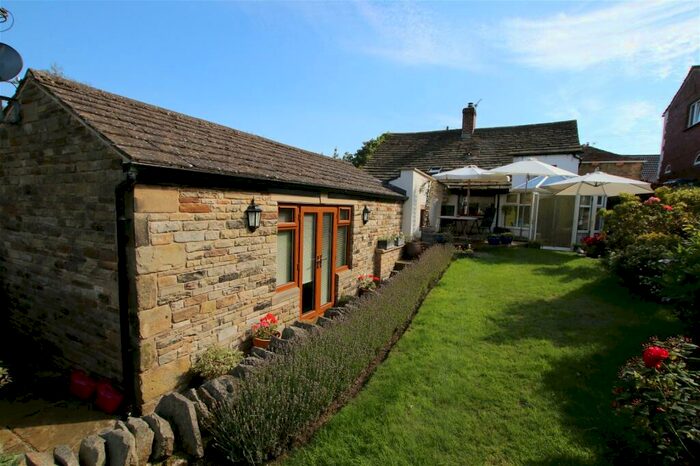 4 Bedroom Cottage For Sale In Lower Greaves Cottage, South Lane, Cawthorne, S75