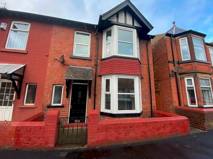 3 Bedroom Terraced House To Rent In Tennyson Avenue, Scarborough, YO12