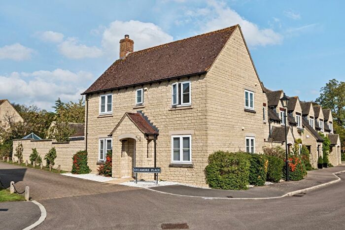 3 Bedroom Detached House For Sale In Sycamore Place, Bradwell Village, Burford, Oxfordshire, OX18
