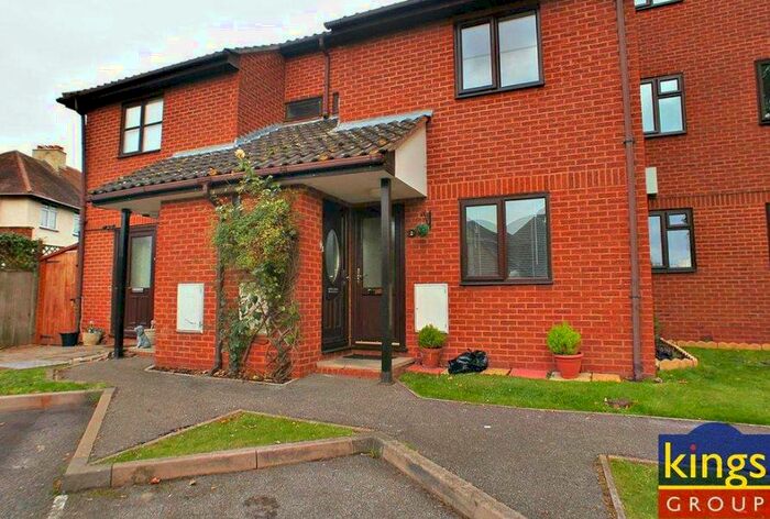 1 Bedroom Flat To Rent In Manor Court, Manor Road, Waltham Abbey, EN9