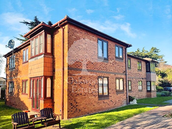 2 Bedroom Property To Rent In Nixey Close, Slough, SL1