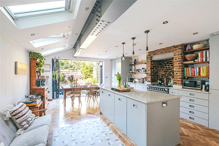 4 Bedroom Terraced House To Rent In Bankton Road, London, SW2