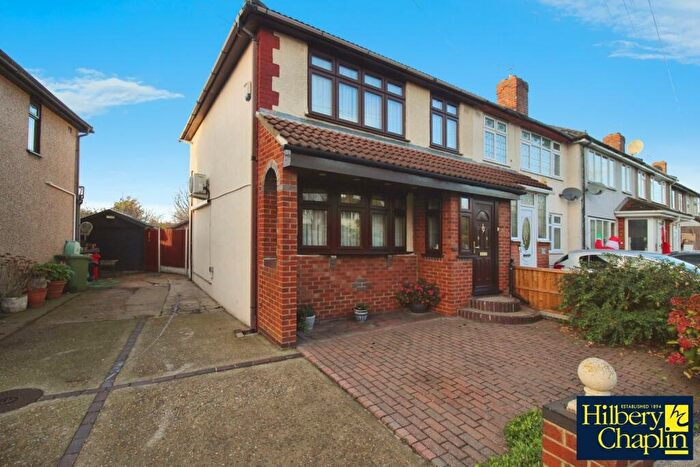 3 Bedroom End Of Terrace House For Sale In South End Road, Hornchurch, RM12