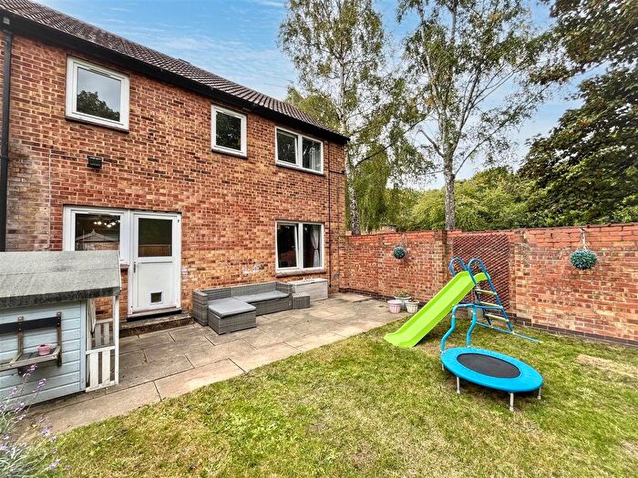 3 Bedroom End Of Terrace House For Sale In Spencer Road, Norwich, NR6