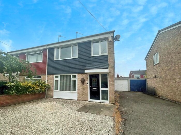 3 Bedroom Semi-Detached House To Rent In Astral Gardens, Sutton-on-Hull, Hull, East Yorkshire, HU7