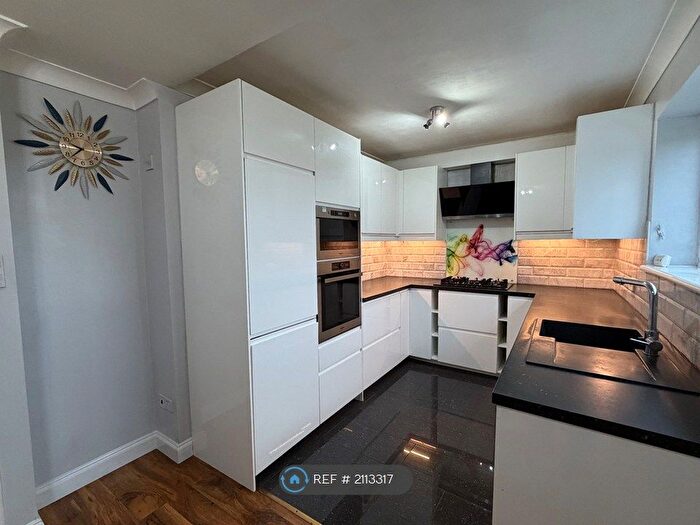 3 Bedroom Semi-Detached House To Rent In Chippenham Road, Romford, RM3