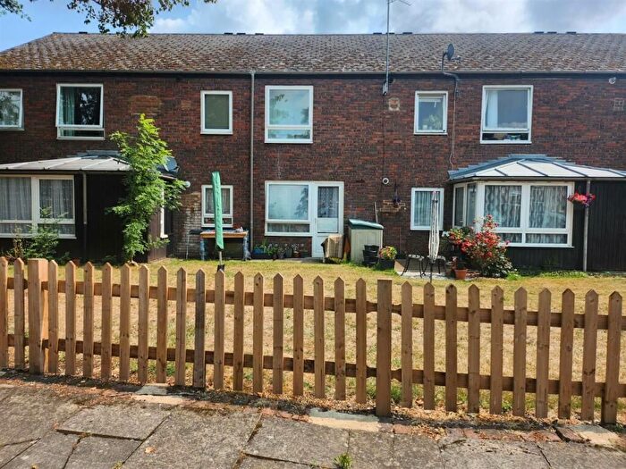 1 Bedroom Flat For Sale In Hatton Grove, West Drayton, UB7