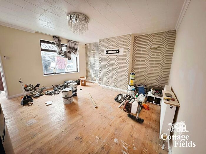 2 Bedroom Property To Rent In Leda Avenue, Enfield, London, EN3