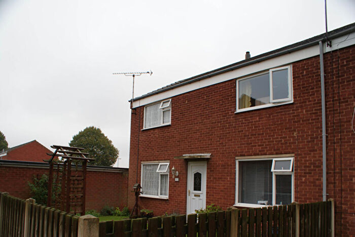 3 Bedroom End Of Terrace House To Rent In Mercia Close, Worksop, S81