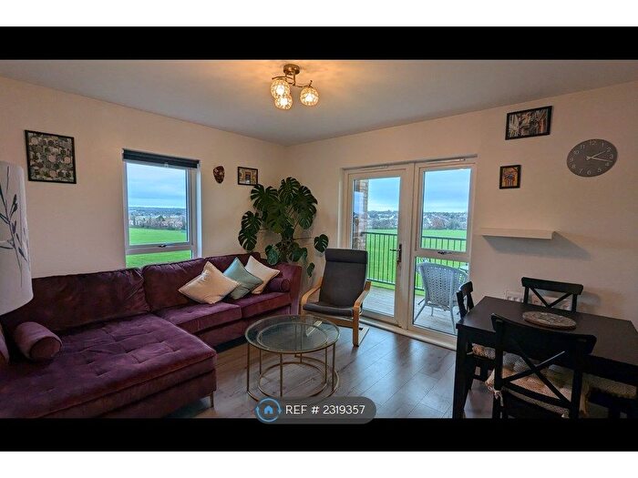 2 Bedroom Flat To Rent In Swannell Way, London, NW2