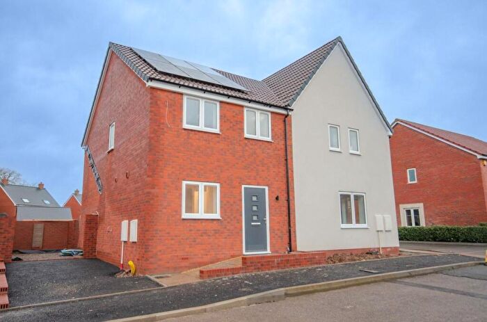 3 Bedroom Semi-Detached House For Sale In Valerian Street, Lyde Green, Bristol, BS16