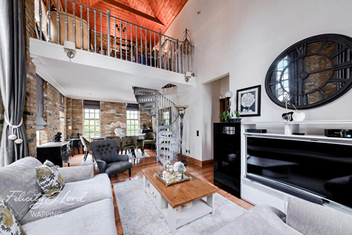 3 Bedroom Apartment For Sale In St Katharines Way, London, E1W