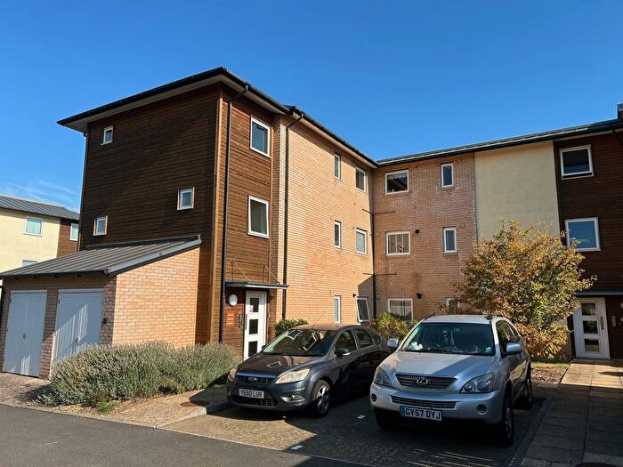 2 Bedroom Flat To Rent In Pye Bridge End, Milton Keynes, MK10
