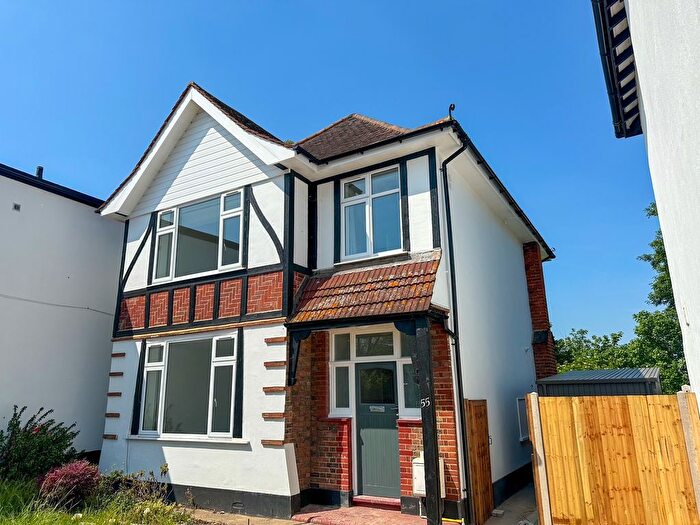 3 Bedroom Detached House To Rent In Surbiton Hill Park, Surbiton, KT5