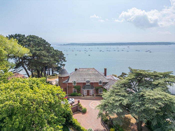 7 Bedroom Detached House For Sale In Elms Avenue, Lilliput, Poole, Dorset, BH14