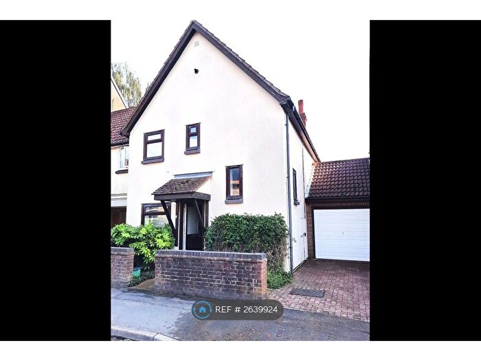 2 Bedroom Detached House To Rent In Tynedale Square, Colchester, CO4