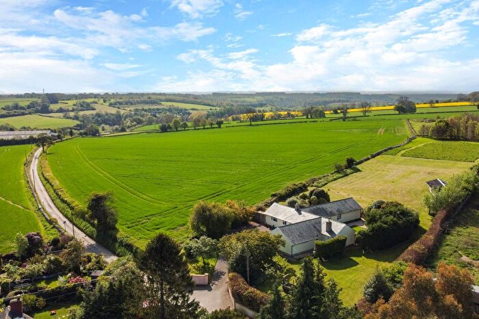 4 Bedroom Detached Bungalow For Sale In The Camp, Stroud, GL6