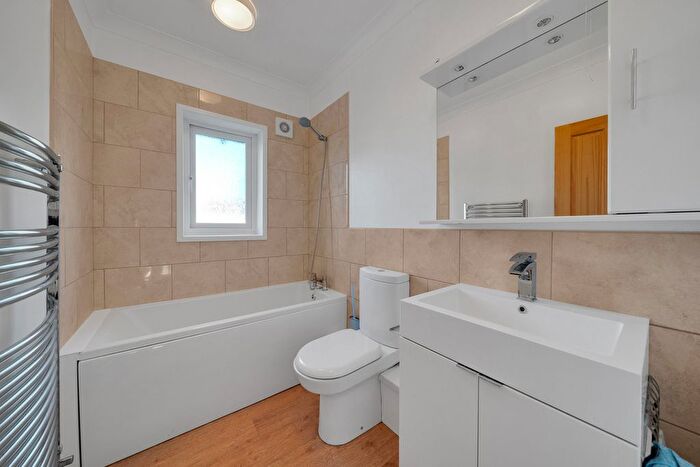 4 Bedroom Terraced House To Rent In Manship Road, Mitcham, CR4