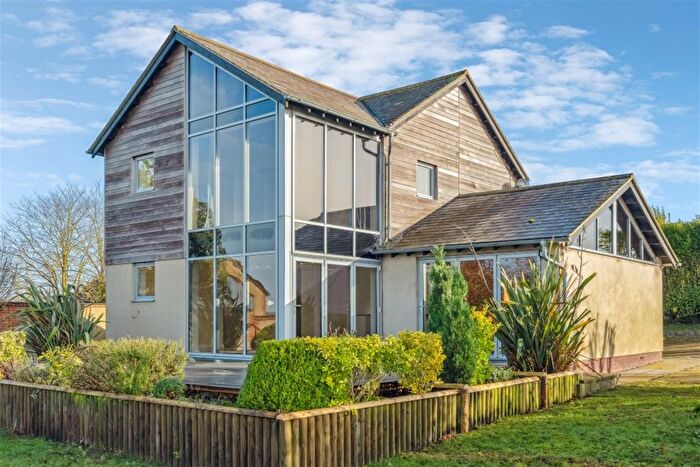 3 Bedroom Detached House To Rent In Nether Winchendon, Aylesbury, HP18