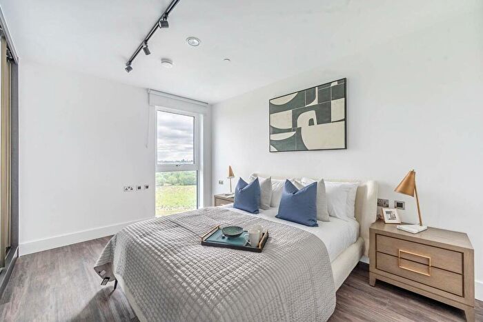 1 Bedroom Flat To Rent In Mitre Yard, White City, London, NW10