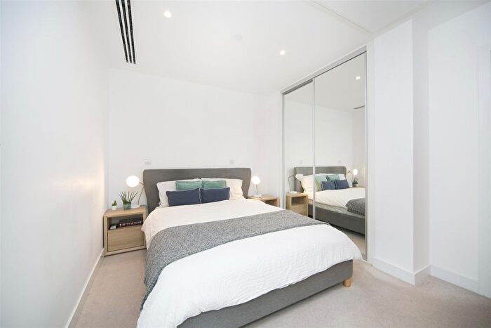 1 Bedroom Flat To Rent In Santina Apartments, Croydon, CR0