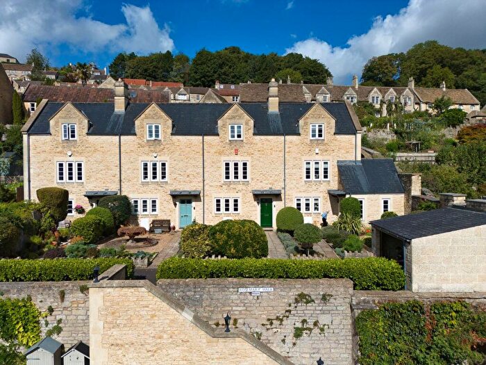 4 Bedroom Town House For Sale In Rosemary Walk, Bradford-on-Avon, BA15