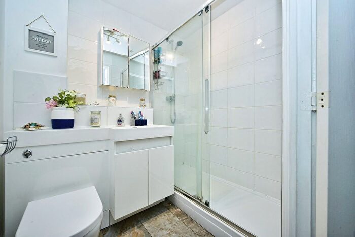 2 Bedroom Flat For Sale In Furfield Chase, Boughton Monchelsea, Maidstone, ME17
