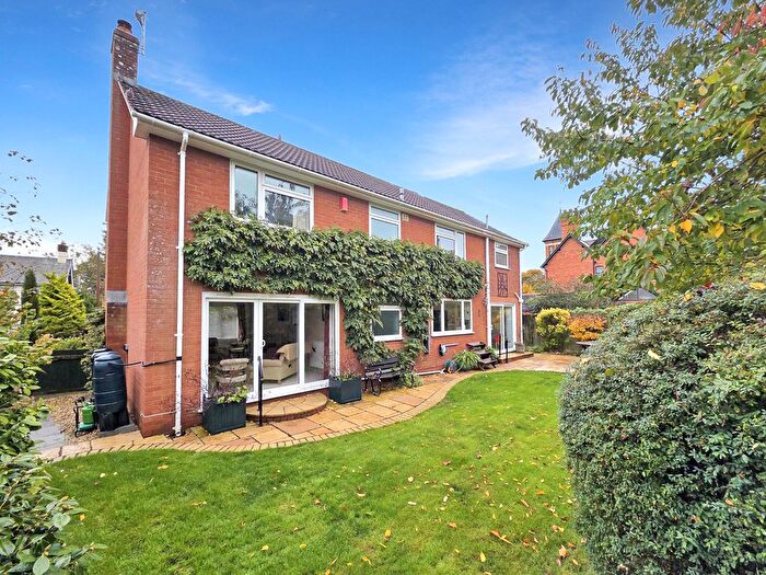 4 Bedroom Detached House For Sale In Wellesley Park, Wellington, Somerset, TA21