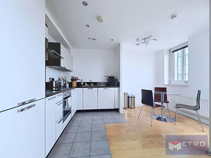 2 Bedroom Penthouse To Rent In Surrey Quays Road, Canada Water, London, SE16