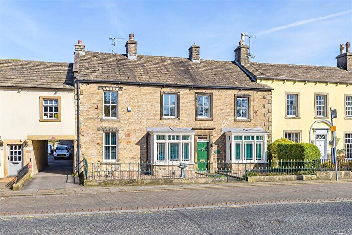 4 Bedroom House For Sale In Bridgeholme, Gargrave, Skipton, BD23