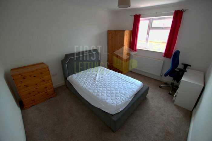 4 Bedroom Terraced House To Rent In Clifton Road, Leicester, LE2
