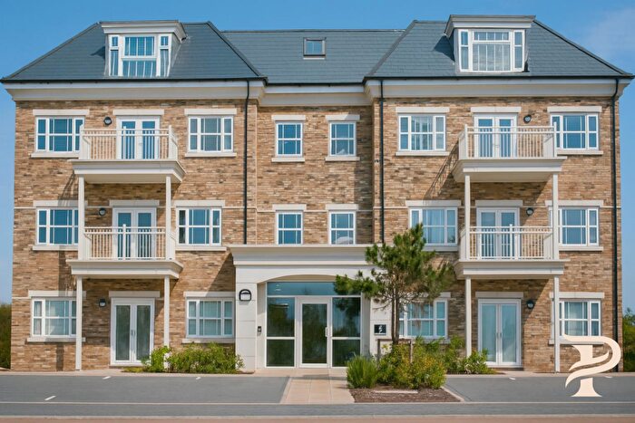 1 Bedroom Apartment For Sale In Sundew Avenue, Fleet, GU51